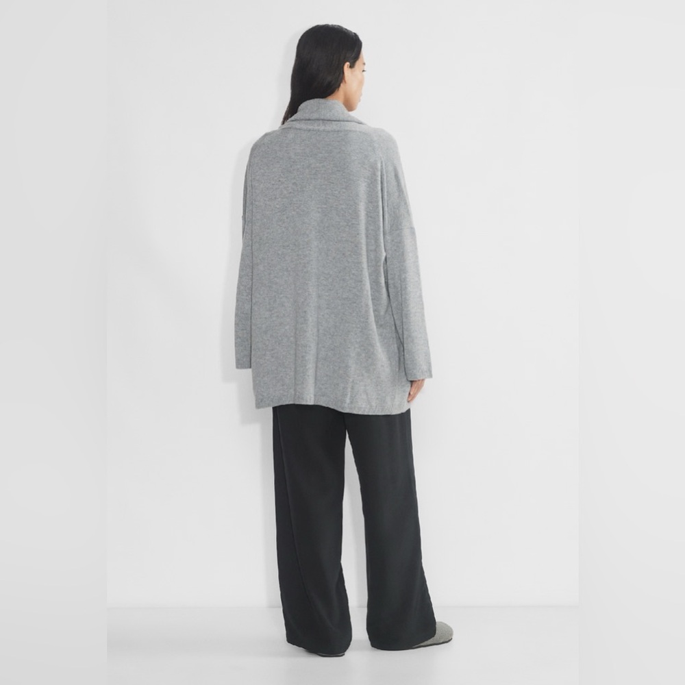 NWT Aritzia The Group Nook Merino Wool Cardigan Size 2 (See Size Chart) - Picture 5 of 12